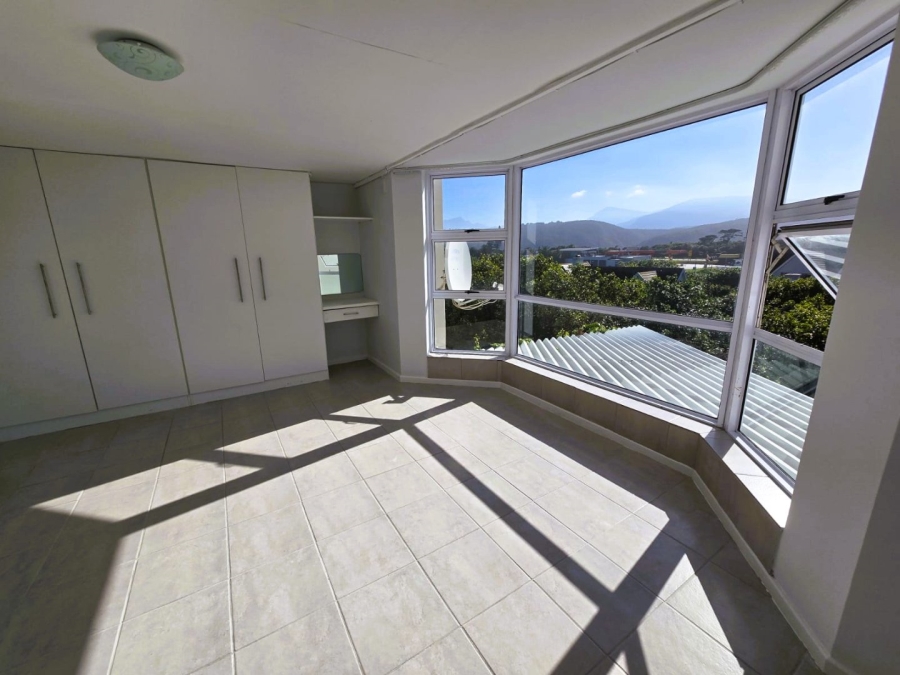 2 Bedroom Property for Sale in Wilderness Central Western Cape
